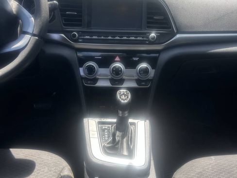 Used 2019 Hyundai Elantra SEL w/ Cargo Package FWD image 8