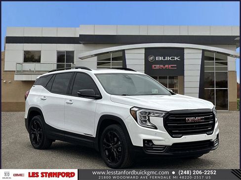 Certified 2022 GMC Terrain SLT w/ Tech Package image 8