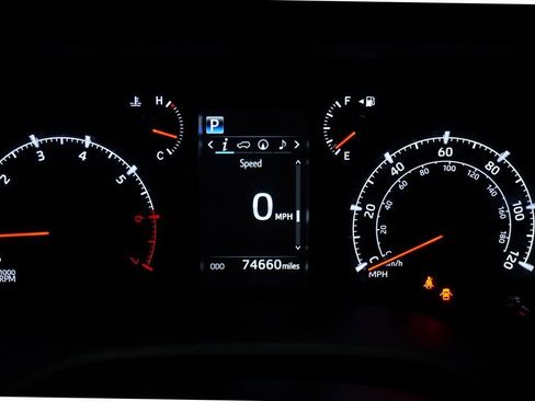 Used 2022 Toyota 4Runner SR5 Premium image 24