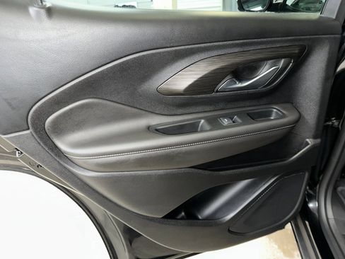 Certified 2023 GMC Terrain SLE w/ Driver Convenience Package image 17