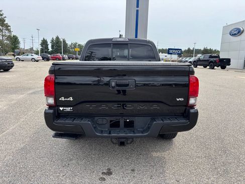 Used 2023 Toyota Tacoma SR AWD/4WD image 4