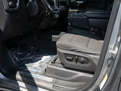 Used 2021 Chevrolet Silverado 1500 RST AWD/4WD image 17