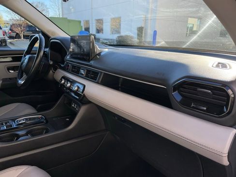 Certified 2025 Honda Pilot EX-L image 32