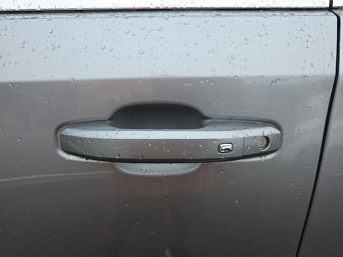 Used 2026 GMC Sierra 1500 SLE AWD/4WD image 15