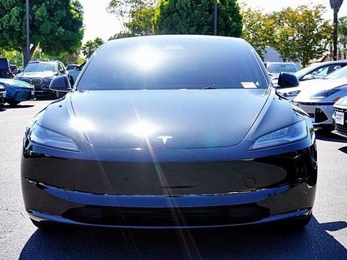 Used 2024 Tesla Model 3 Standard Range RWD image 5
