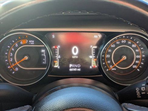 Used 2021 Jeep Wrangler Willys image 11