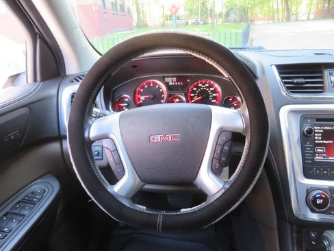 Used 2016 GMC Acadia SLT w/ Premium Edition image 13