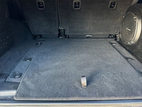 Used 2019 Jeep Wrangler Unlimited Sahara image 18