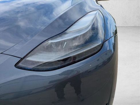 Used 2023 Tesla Model Y Long Range image 9