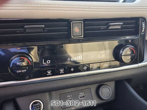 Used 2022 Nissan Rogue SV FWD image 22