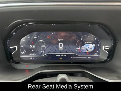 Used 2024 GMC Yukon XL Denali Ultimate AWD/4WD image 11