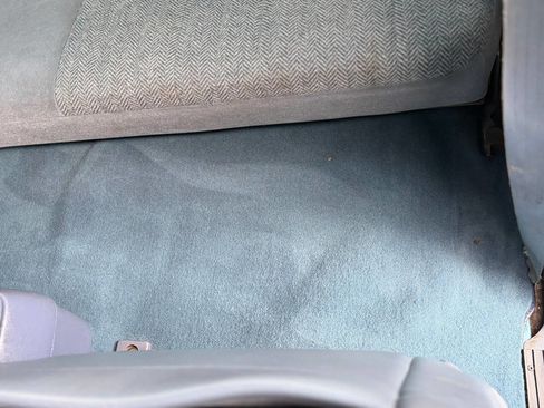 Used 1993 Ford F250 XLT image 36