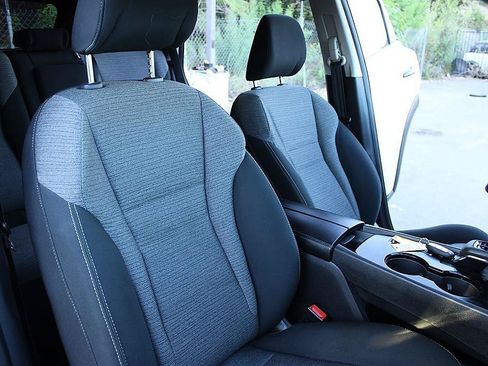 Used 2022 Nissan Rogue S FWD image 21