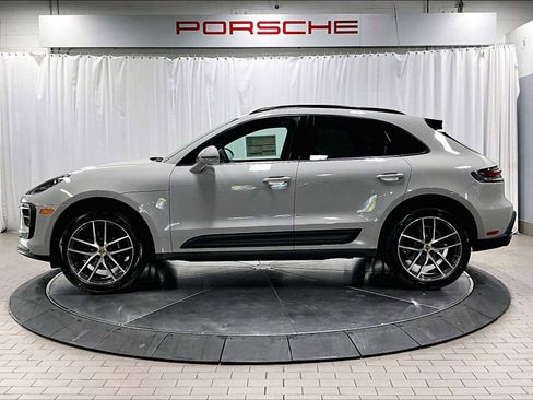 New 2026 Porsche Macan image 2