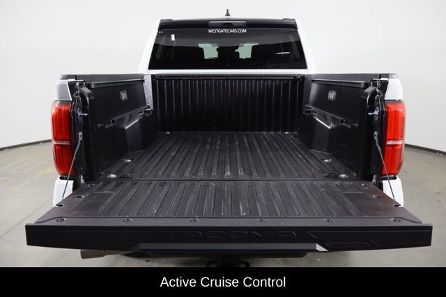 Used 2025 Toyota Tacoma SR5 RWD image 10