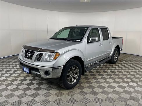 Used 2014 Nissan Frontier SL w/ SL Moonroof Package image 1