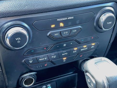 Used 2021 Ford Ranger Lariat w/ Equipment Group 501A High AWD/4WD image 9