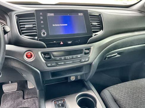 Used 2023 Honda Ridgeline Sport image 18