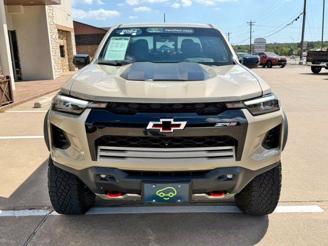 Certified 2024 Chevrolet Colorado ZR2 w/ ZR2 Convenience Package III AWD/4WD image 8