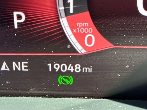 Used 2023 Volkswagen Tiguan SE R-Line image 18