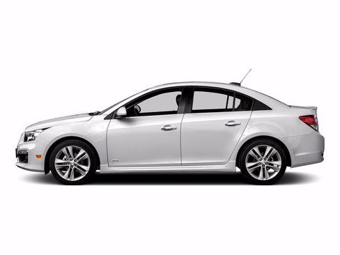 Used 2016 Chevrolet Cruze LT w/ Sun And Sound Package FWD image 3