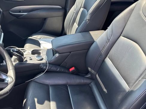 Used 2023 Cadillac XT4 Premium Luxury w/ Cold Weather Package AWD/4WD image 4