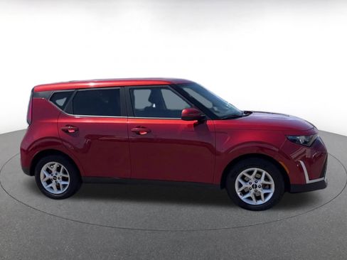 Used 2024 Kia Soul LX w/ Option Group 015 FWD image 16