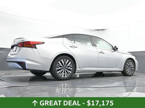 Used 2023 Nissan Altima 2.5 SV image 50