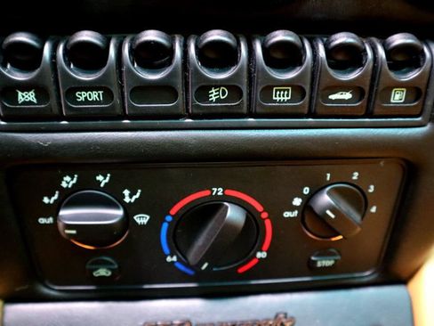 Used 1999 Ferrari 550 Maranello Coupe RWD image 36