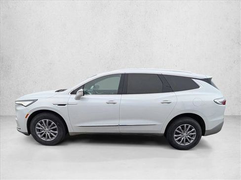 Used 2023 Buick Enclave Essence w/ Trailering Package, 5000 lbs. image 4