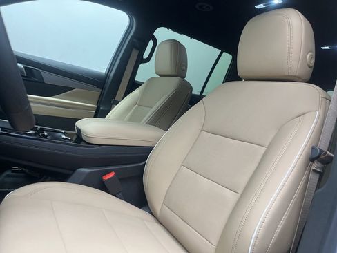 New 2026 Buick Enclave Preferred w/ Power Package FWD image 9