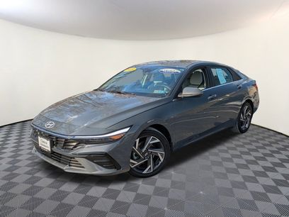 Certified 2025 Hyundai Elantra Limited