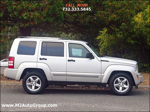 Used 2008 Jeep Liberty Limited w/ Premium Group image 5