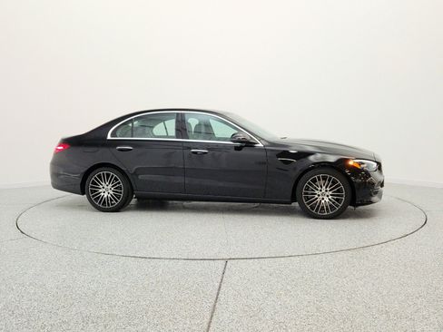 Used 2023 Mercedes-Benz C 300 Sedan image 4