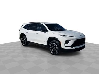 Used 2025 Buick Enclave Sport Touring video 2