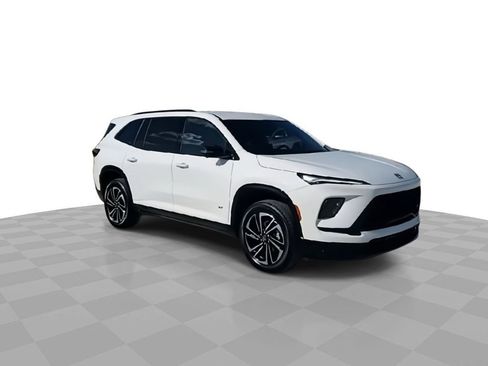 Used 2025 Buick Enclave Sport Touring image 2