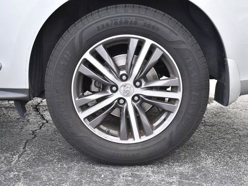 Used 2019 INFINITI QX60 Luxe w/ Essential Package FWD image 32