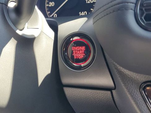 Certified 2026 Honda HR-V LX image 33