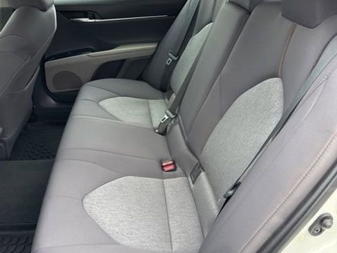 Used 2020 Toyota Camry LE AWD/4WD image 18