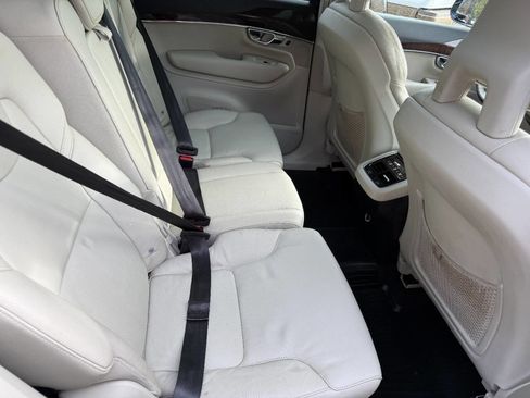 Used 2016 Volvo XC90 T6 Momentum w/ Momentum Plus Package image 33