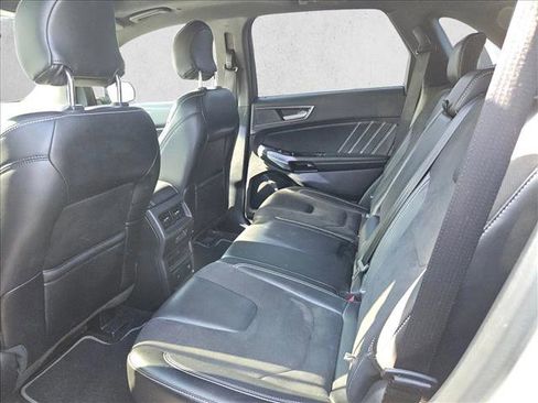 Used 2019 Ford Edge ST w/ Equipment Group 401A image 8