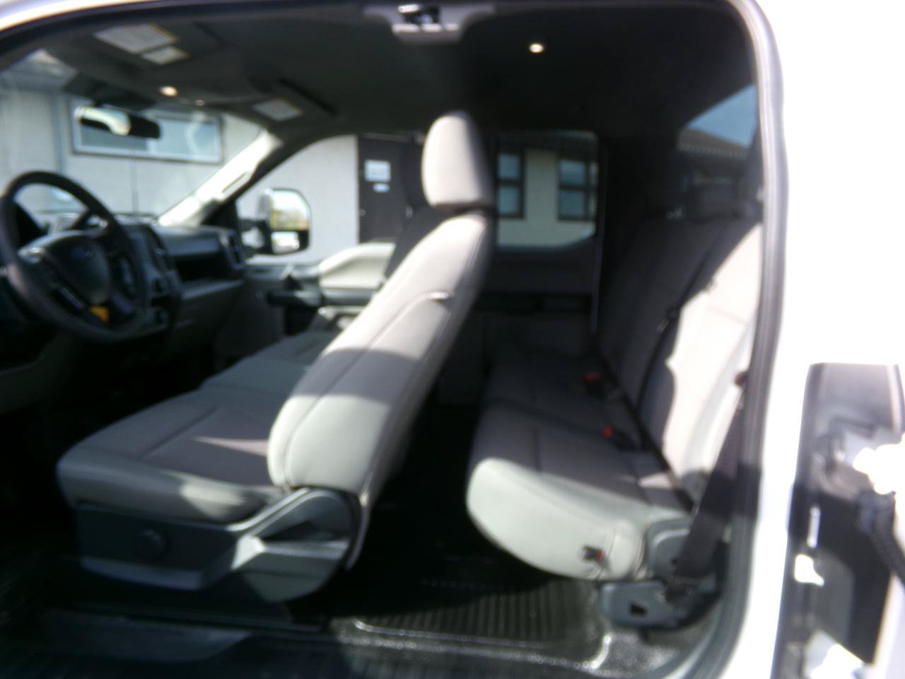 Used 2022 Ford F250 XL w/ Power Equipment Group AWD/4WD image 33