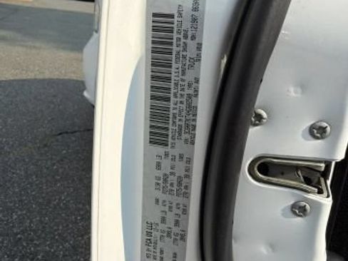 Used 2017 RAM 1500 Express AWD/4WD image 23