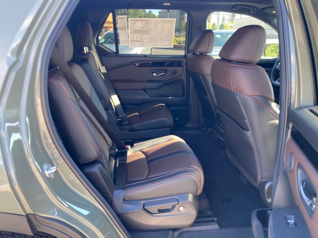 New 2026 Honda Pilot TrailSport image 6
