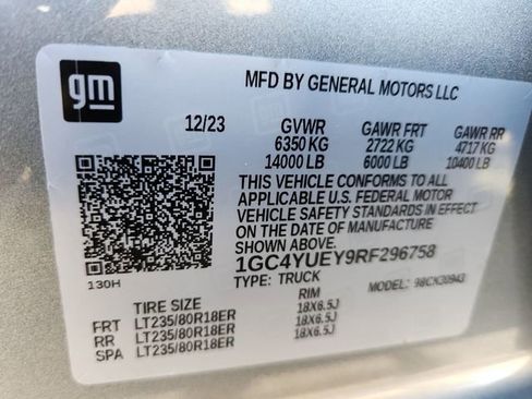 Certified 2024 Chevrolet Silverado 3500 LTZ image 32