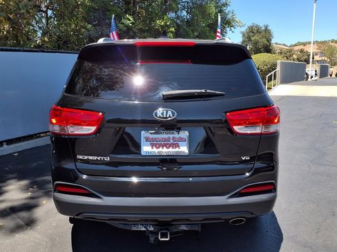 Used 2016 Kia Sorento LX FWD image 5