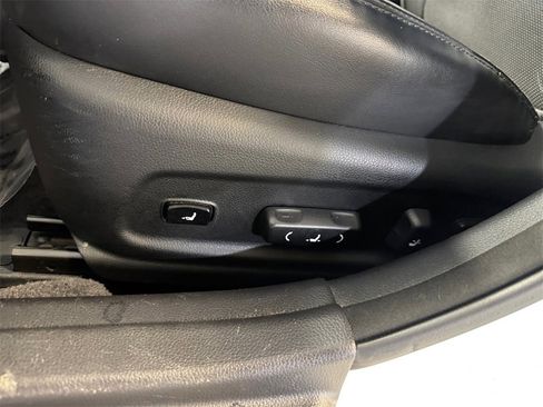 Used 2015 Kia Cadenza Premium w/ Luxury Package image 13