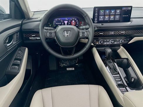 Certified 2025 Honda Accord EX-L image 32