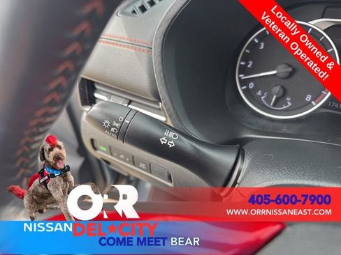 Used 2025 Nissan Sentra SR w/ SR Premium Package FWD image 19