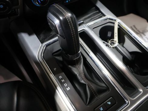 Used 2019 Ford F150 Platinum w/ Equipment Group 701A Luxury AWD/4WD image 36